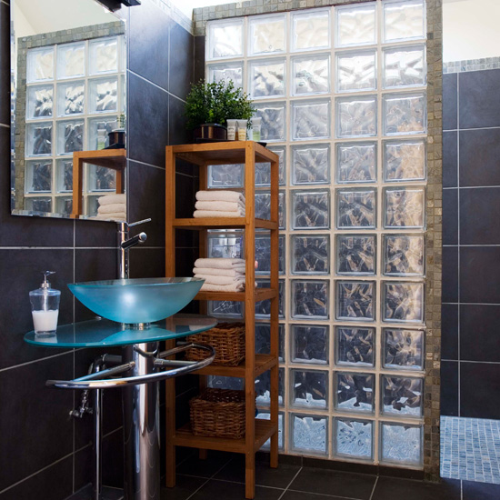 Bathroom with glass tiles | Bathroom tile ideas | Bathroom tiles | PHOTO GALLERY