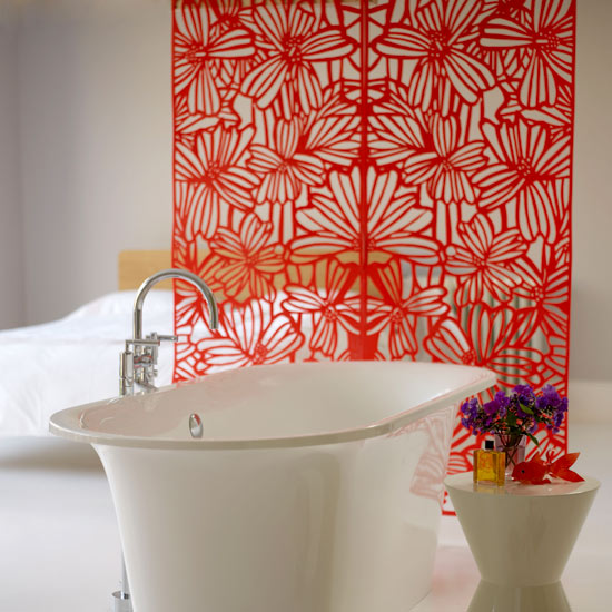 Red fretwork screen | Room dividers | Open-plan spaces | Layout design | Layout | Storage | PHOTO GALLERY | Housetohome