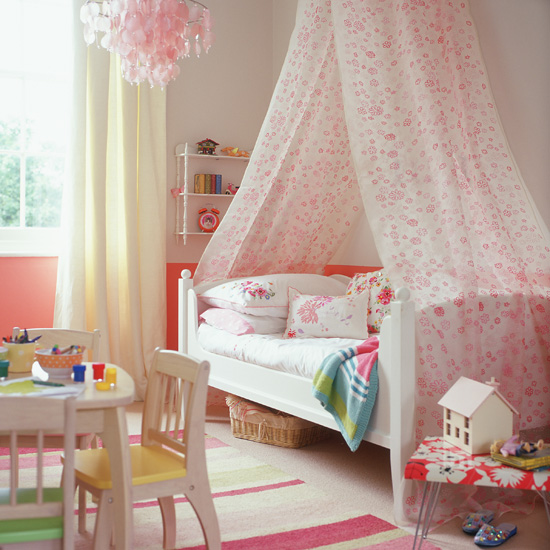 Use space under the bed | Under-bed storage | Children's room storage ideas | Funky children's storage ideas | PHOTO GALLERY