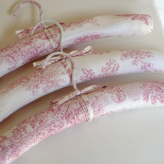 Set of 3 Pink Toile Padded Hangers from Marquis & Dawe | Vintage bedroom accessories | Vintage decorating | Vintage Bedrooms | PHOTO GALLERY