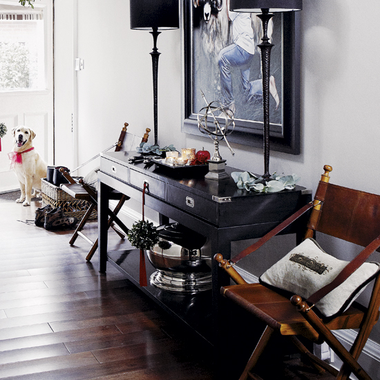 Classic monochrome hallway Classic monochrome hallway | Black and white hallway | Console table | Image | Housetohome