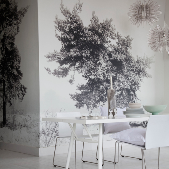 Print wallpaper and white dining table | Dining rooms | Dining room ideas - 10 quirky designs | PHOTO GALLERY