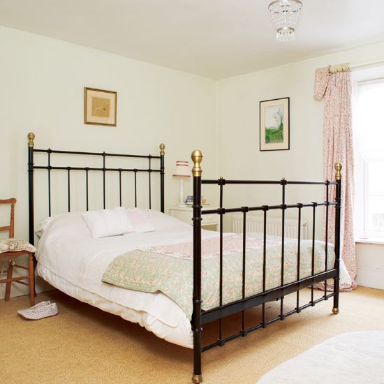 Master bedroom | Traditional cottage | House tour | Ideal Home | PHOTO GALLERY