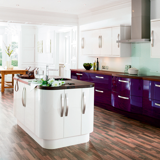 Two-colour gloss kitchen | mixed finish kitchens | kitchen ideas | kitchens | kitchen decorating | kitchen decorating ideas | housetohome