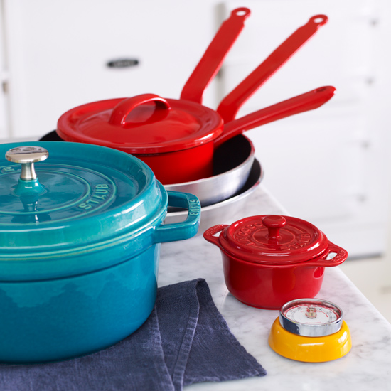 Bold pots and pans Bold pots and pans | Colourful kitchen furniture and accessories | Kitchen ideas | Kitchen furniture | Kitchen accessories | PHOTO GALLERY | Homes & Gardens on Housetohome