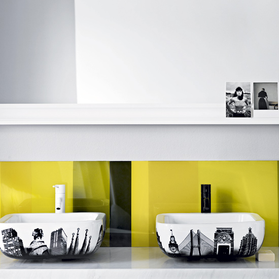 Install a vibrant splashback Install a vibrant splashback | Add colour to your bathroom | Easy bathroom ideas | Bathroom | PHOTO GALLERY | Housetohome