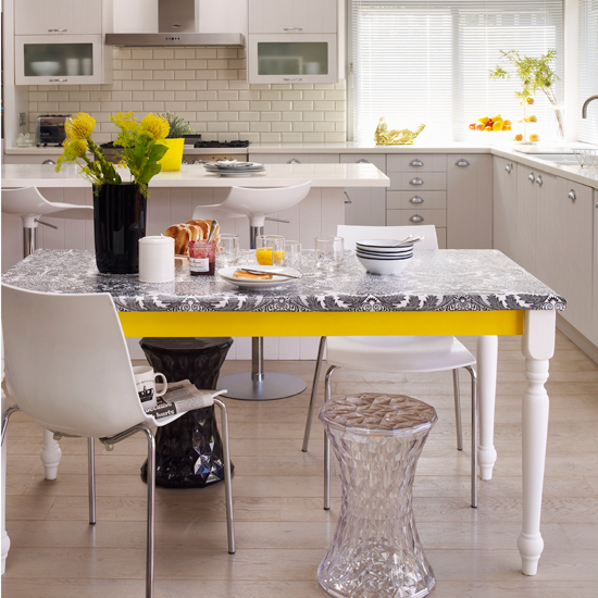 Table with yellow panel and stickyback plastic | Black and white kitchens - 10 of the best | Kitchen design ideas | PHOTO GALLERY | Livingetc