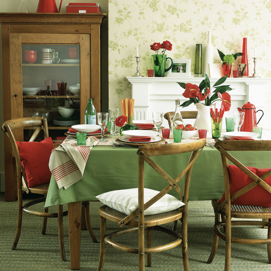 Traditional green-and-red decor decorating with contrasting colours | complementary colours | colour schemes | PHOTO GALLERY | Housetohome