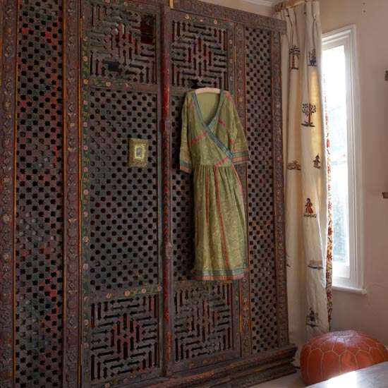 Jali wardrobe doors| sliding door ideas | decorating details | PHOTO GALLERY | Housetohome