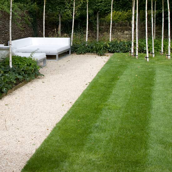 Neatly mown lawn | Anti Jubilee bank holiday ideas | Jubilee 2012 | PHOTO GALLERY