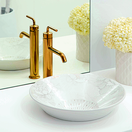Go for gold Gold bathroom fixtures | 10 new looks for country bathrooms | Bathroom design ideas | PHOTO GALLERY