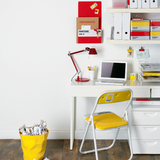 White office with bright accessories | Adding colour to a home office | Decorating with colour | PHOTO GALLERY | Housetohome
