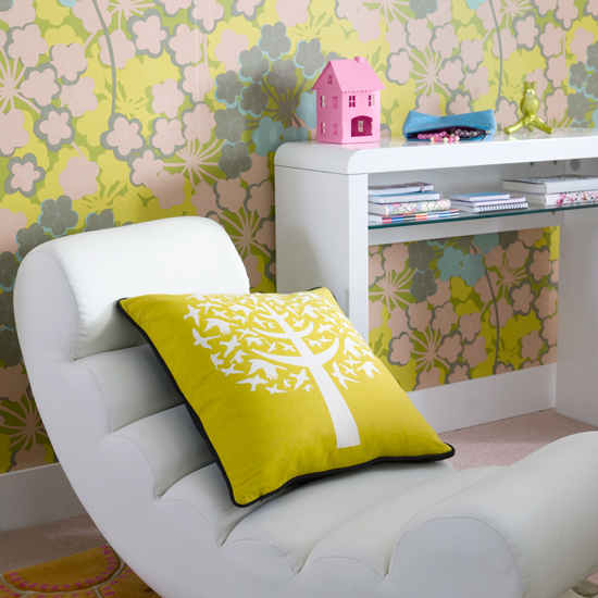 Sugar shades seating for kids' rooms | Take a tour around a colourful house | Ideal Home Show 2011 | Decorating with colour | Housetohome
