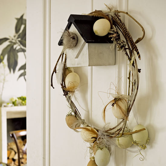 Easter egg wreath | Traditional Easter ideas | Easter decorating ideas | PHOTO GALLERY | Housetohome.co.uk