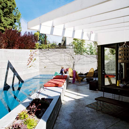 Pool area Pool area | Take a tour around a modern LA home | House tours | PHOTO GALLERY