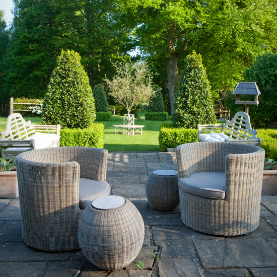 Elegant rattan garden furniture Elegant rattan garden furniture | Traditional gardens | Garden design ideas | PHOTO GALLERY | Housetohome.co.uk