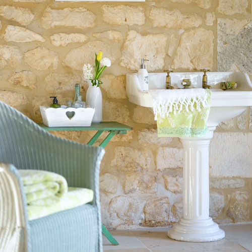 Lift your spirits with new towels Spring-inspired bathroom towels | How to bring spring inside | Decorating ideas | PHOTO GALLERY