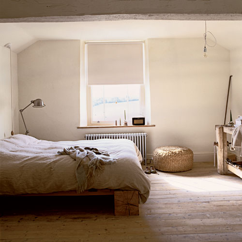 Calming bedroom Barely decorated bedroom | Take a tour around a salvage-lovers home | House tours | PHOTO GALLERY