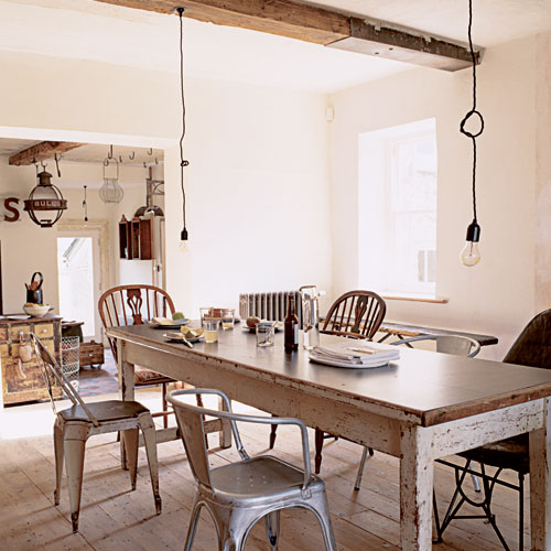 Shabby-chic dining room Shabby-chic dining room | Take a tour around a salvage-lovers home | House tours | PHOTO GALLERY