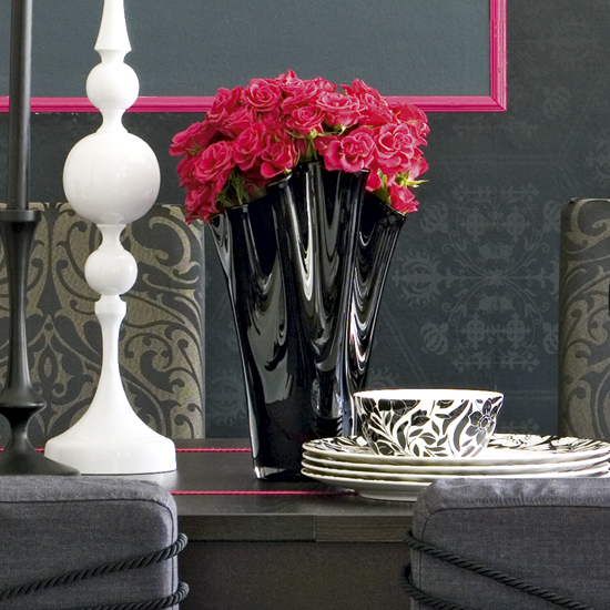 Dining room table setting | Dining room decorating ideas | Monochrome designs | PHOTO GALLERY | Housetohome
