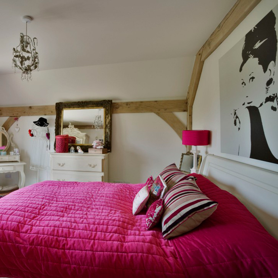 Large print bedroom | Bedroom ideas for teenage girls | Decorating ideas for girls rooms | PHOTO GALLERY | Housetohome