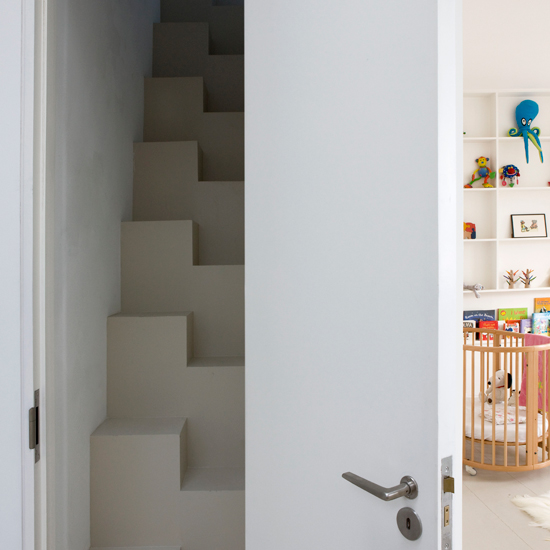 Make the most of your space with a compact staircase | striking ideas for stairs and hallways | Hallways and stairs ? 10 striking ideas | hallway decorating ideas | housetohome