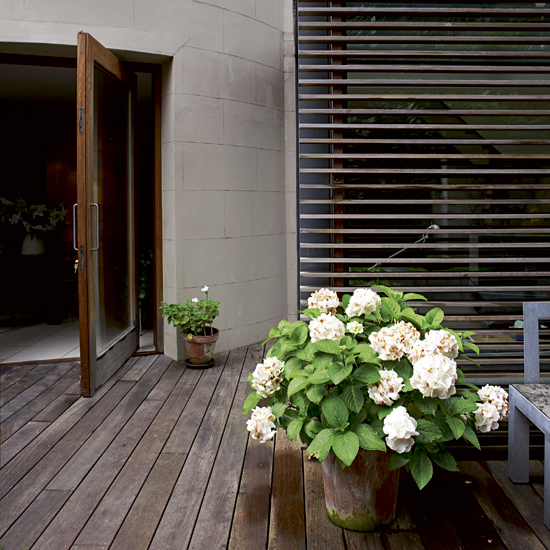 Decked garden | Regency-style house | House tour | Real homes | PHOTO GALLERY | Housetohome