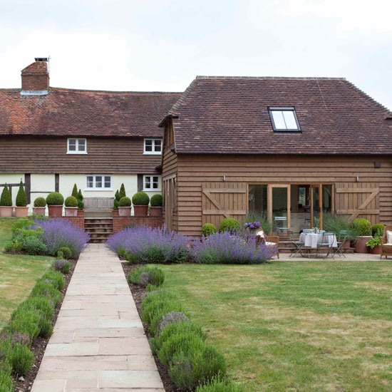 Garden path | Gardens | Front garden designs | PHOTO GALLERY | Housetohome.co.uk