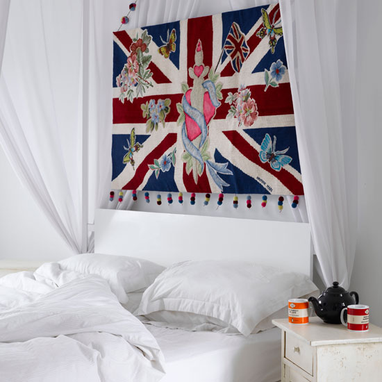 Jubilee wall hanging by Lucinda Chambers | Livingetc's Design Classics | Modern furniture and accessories | Modern design | PHOTO GALLERY | Livingetc | Housetohome