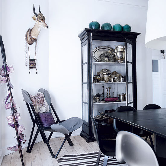 Dining room storage | Cool city apartment house tour | Modern Christmas decorating ideas | Christmas | PHOTO GALLERY | Livingetc | Housetohome