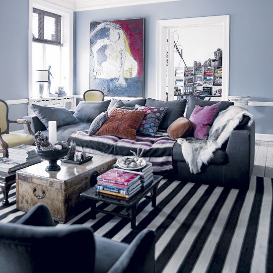 Living room | Cool city apartment house tour | Modern Christmas decorating ideas | Christmas | PHOTO GALLERY | Livingetc | Housetohome