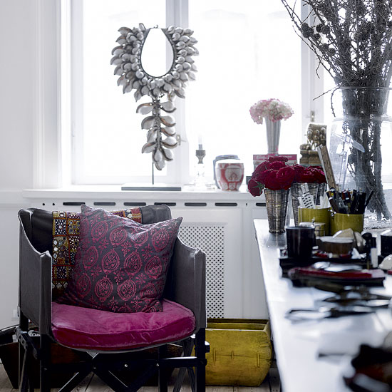 Home office | Cool city apartment house tour | Modern Christmas decorating ideas | Christmas | PHOTO GALLERY | Livingetc | Housetohome