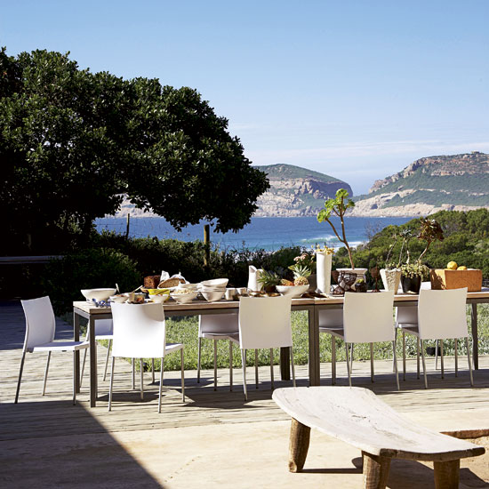 Garden dining area | South African beach house | House tour | Real home | PHOTO GALLERY | Housetohome