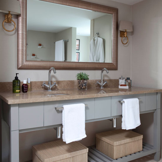 Main bedroom en suite | Former Georgian vicarage | 25 Beautiful Homes house tour | PHOTO GALLERY | Housetohome