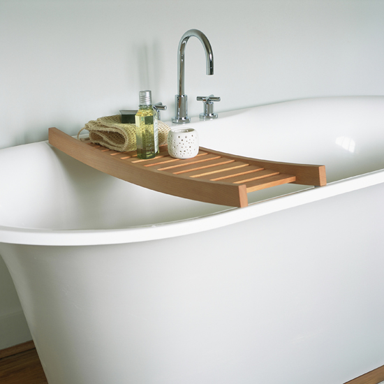 Compact bath for an attic bathroom Compact bath | Celia Rufey answers your bathroom design questions | Bathroom Advice | PHOTO GALLERY | Homes and Gardens | Housetohome