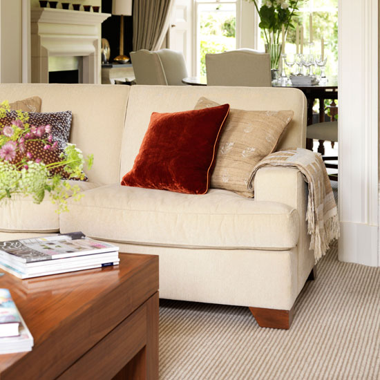 Stretching loop-pile carpet Stretching loop-pile carpet | Carpet advice | Carpets | Celia Rufey answers your tricky carpet questions | PHOTO GALLERY | Homes & Gardens | Housetohome
