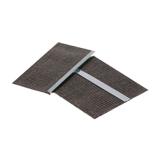 Looking for stylish threshold bars Looking for stylish threshold bars | Carpet advice | Carpets | Celia Rufey answers your tricky carpet questions | PHOTO GALLERY | Homes & Gardens | Housetohome