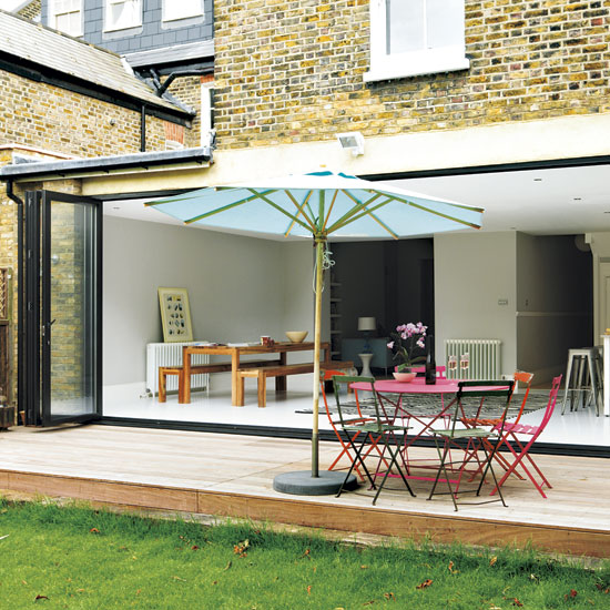 Outdoor dining area | Take a look around a stylish London villa | House tour | Modern decorating ideas | PHOTO GALLERY | Livingetc | Housetohome