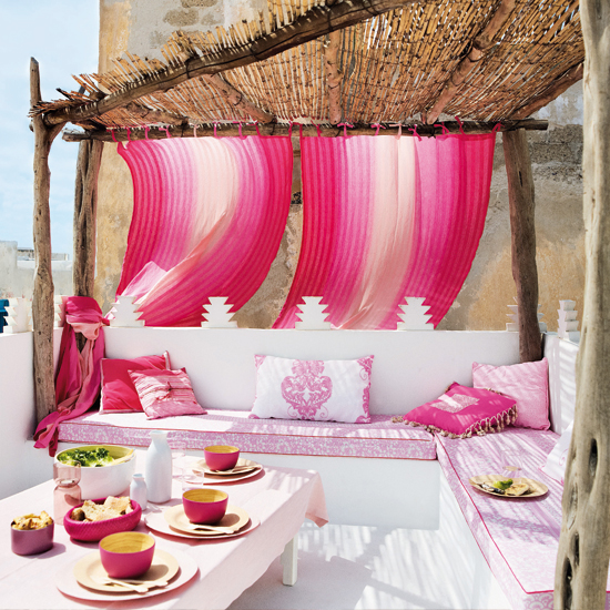 Moroccan-style seating area | Relaxed living | garden | garden advice | PHOTO GALLERY | Homes & Gardens | Housetohome