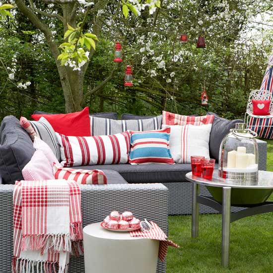 Create an outdoor living room Create an outdoor living room | Be inspired by outdoor rooms | Garden ideas | PHOTO GALLERY | Housetohome.co.uk