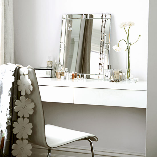 Bedroom dressing table | White Victorian terrace house | Real Homes | Livingetc house tour | PHOTO GALLERY | Housetohome