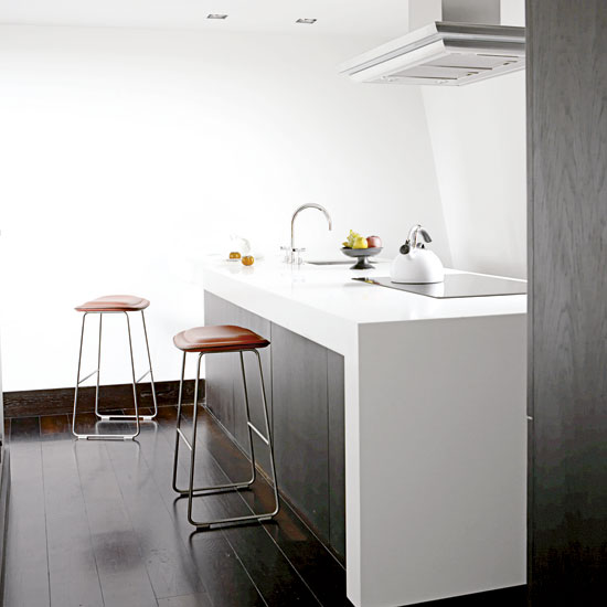 Kitchen island Kitchen island | Take a tour around a minimalist pad in Earl's Court | House tour | PHOTO GALLERY | Housetohome.co.uk