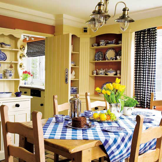 Farmhouse kitchen | Family kitchens - 10 of the best | Kitchen ideas | PHOTO GALLERY | Housetohome.co.uk