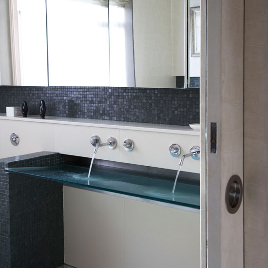 Modern bathroom with sinks | Double sink | Bathroom | Image | Housetohome