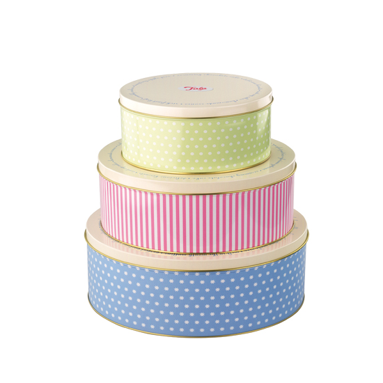 Cake tins from Wiggly Wigglers | Vintage camping buys | Country Homes & Interiors | Shopping