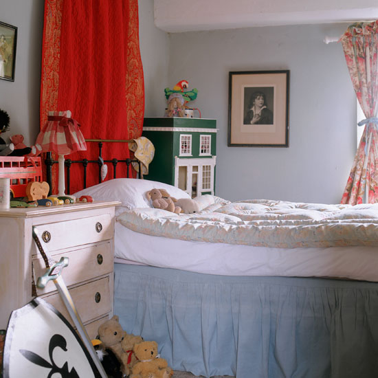 Country kids bedroom | Eccentric cottage | House tour | Homes & Gardens | PHOTO GALLERY | Housetohome