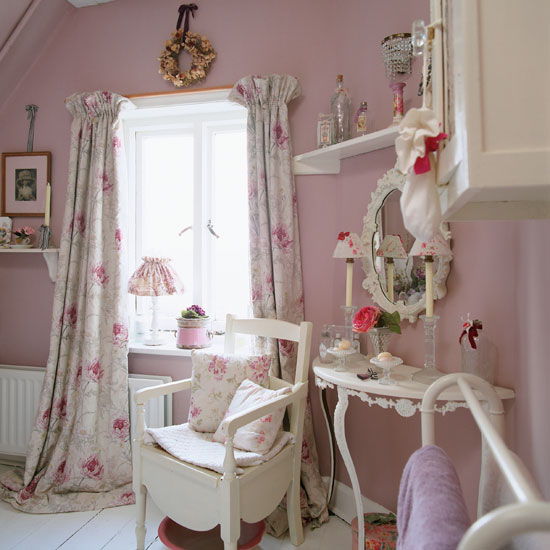 Dressing area | Eccentric cottage | House tour | Homes & Gardens | PHOTO GALLERY | Housetohome