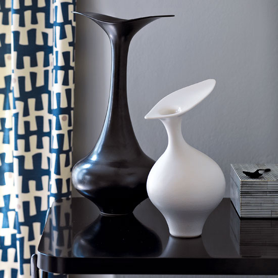 Add a modernist vase | Decorating with 1950s flair | Traditional decorating ideas | PHOTO GALLERY | Homes & Gardens | Housetohome