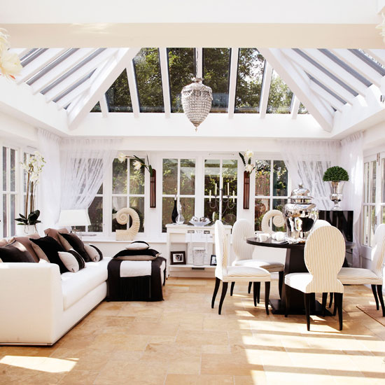 Conservatory Conservatory | Step inside an Essex farmhouse dressed for Christmas | House tour | Christmas decorating ideas | PHOTO GALLERY | Homes & Gardens | Housetohome
