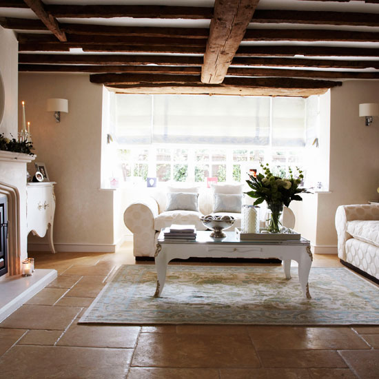 Living room Living room | Step inside an Essex farmhouse dressed for Christmas | House tour | Christmas decorating ideas | PHOTO GALLERY | Homes & Gardens | Housetohome